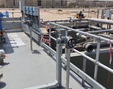 Barandilla modular de aluminio para plantas de tratamiento de aguas residuales
