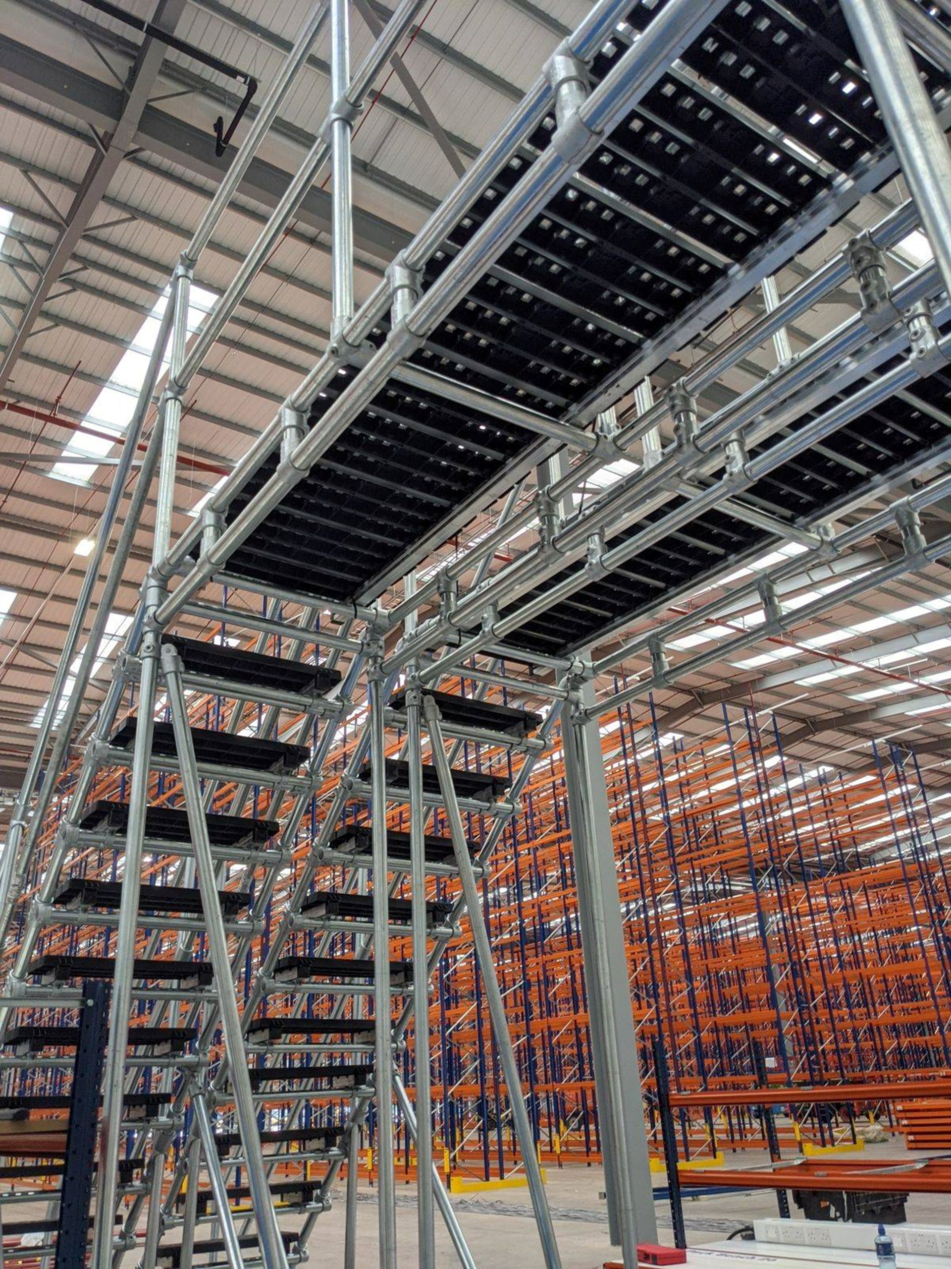 Plataformas de trabajo estáticas Kee® | plataformas de trabajo | plataformas estáticas | protección en cubiertasPlataformas de trabajo estáticas Kee® | plataformas de trabajo | plataformas estáticas | protección en cubiertas